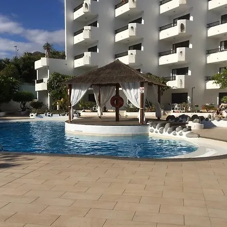 Aguamar Apartamentos, Cristianos Downtown