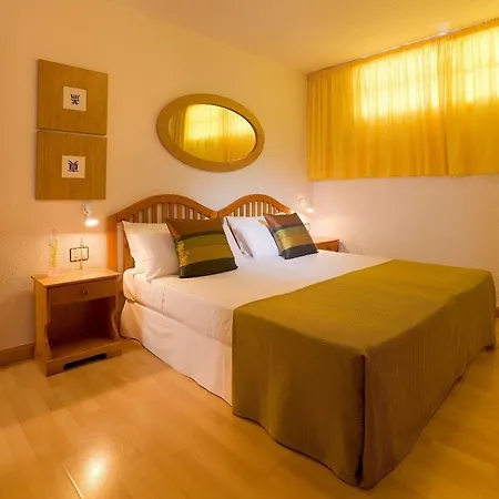 Aguamar Apartamentos, Cristianos Downtown Apartahotel 3*