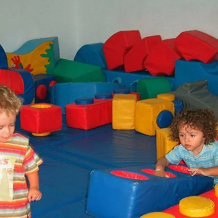 Aguamar Apartamentos, Cristianos Downtown מלון דירות